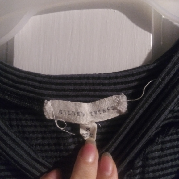 Gilded Intent Distressed Shirt - Picture 5 of 8